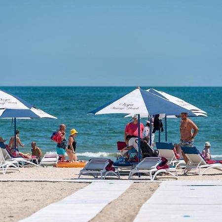 Moonlight Mamaia Apartments Luaran gambar