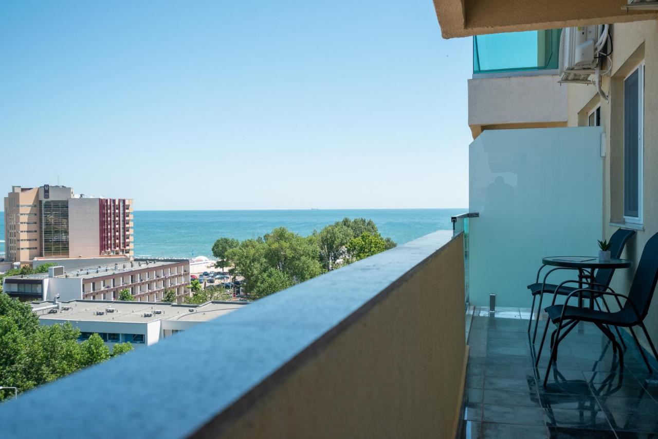 Moonlight Mamaia Apartments Luaran gambar