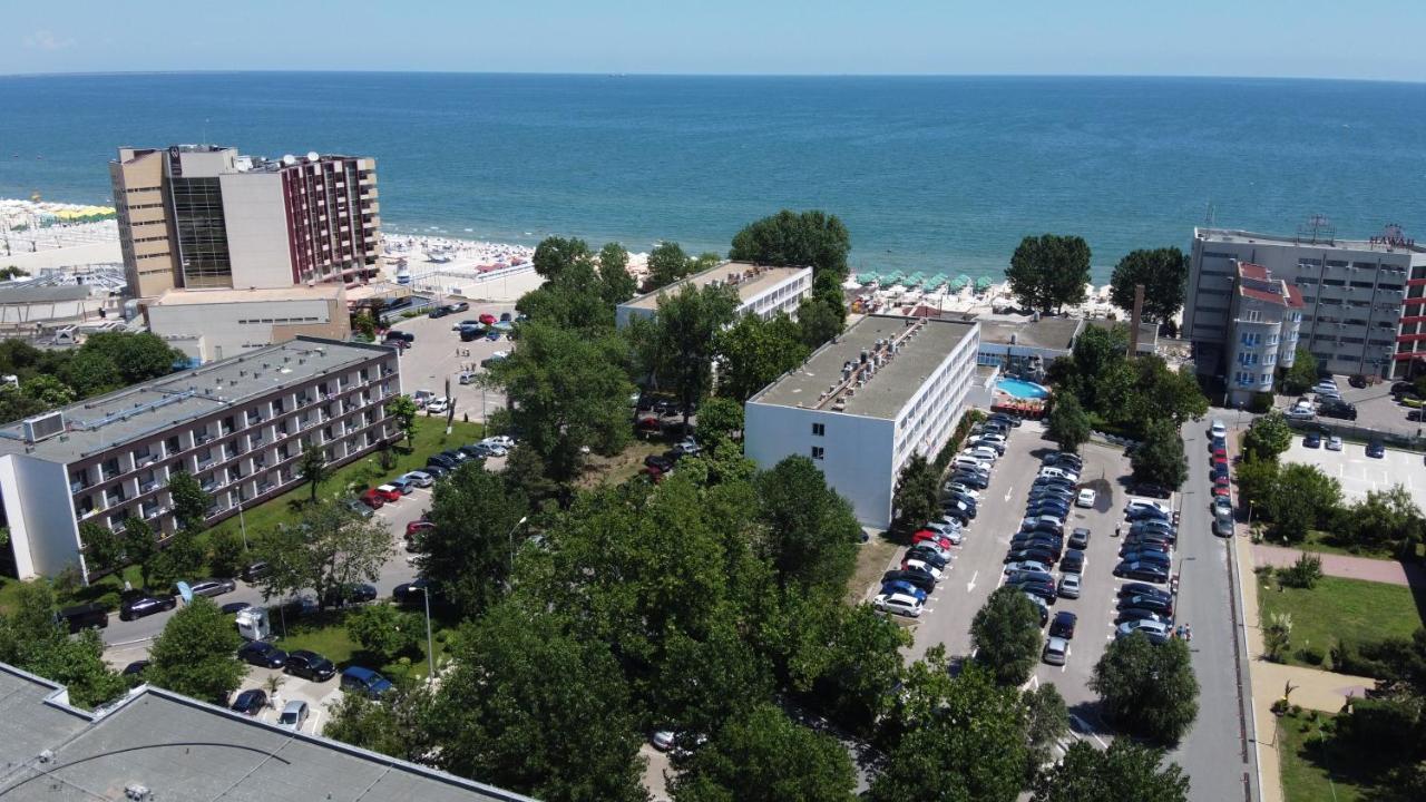Moonlight Mamaia Apartments Luaran gambar
