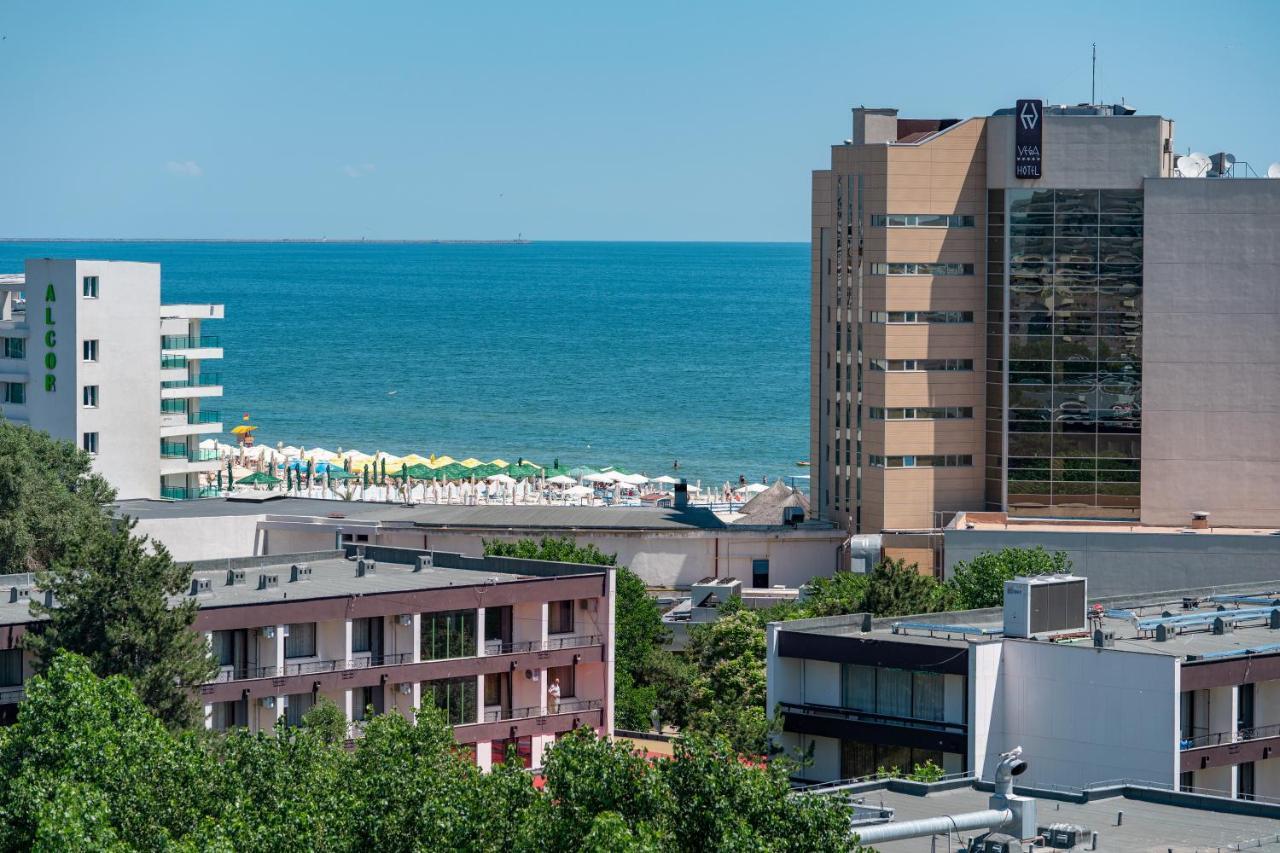 Moonlight Mamaia Apartments Luaran gambar