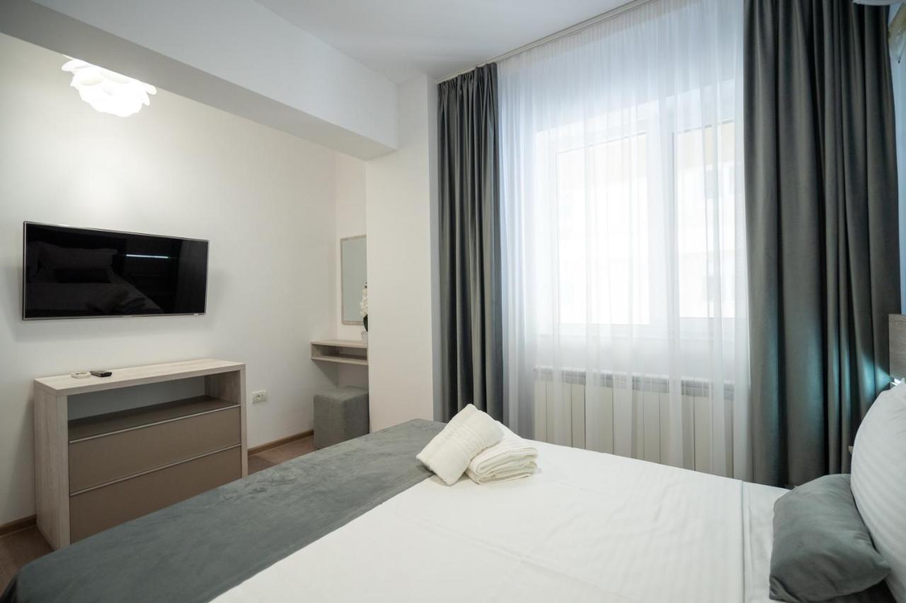 Moonlight Mamaia Apartments Luaran gambar