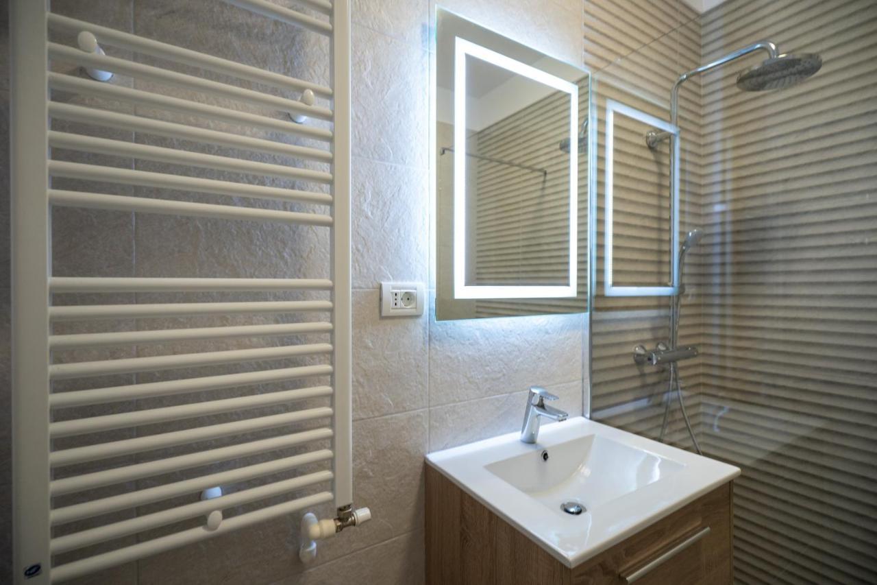 Moonlight Mamaia Apartments Luaran gambar