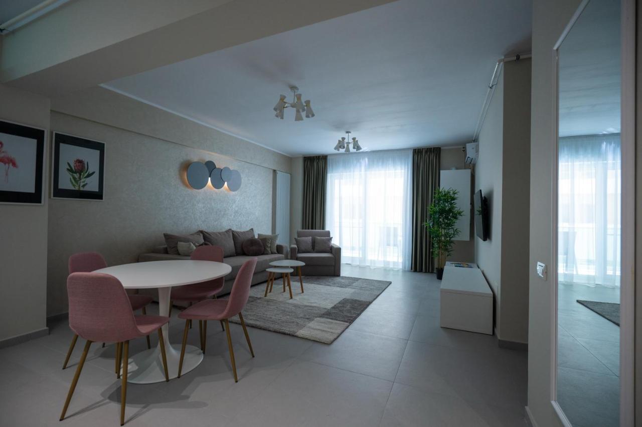 Moonlight Mamaia Apartments Luaran gambar